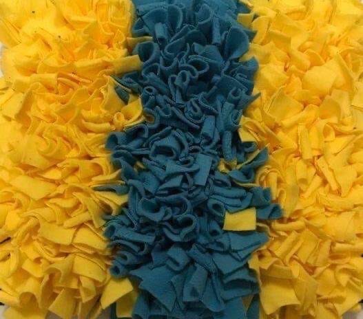 Нюхательный коврик +, жёлтый с голубым и мятным, 35х35 см 